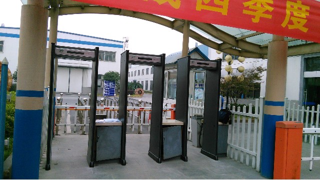 金屬防盜安檢門-免費(fèi)來樣測(cè)試，節(jié)省80%安保工資支出【探天下】