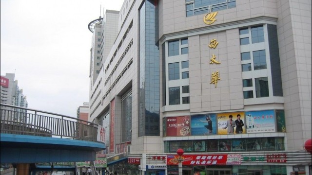 引進(jìn)熱成像門式測(cè)溫儀，探天下助力蘭州西太華商廈加強(qiáng)疫情防控